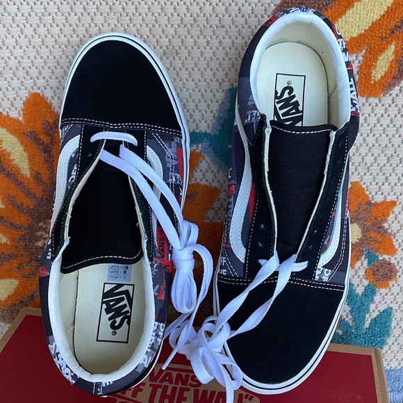 Vans WMNS Old Skool
(Packing Tape) Black/Red/
VN0A4U3BWZ4
Sneakers - Picture 15 of 16